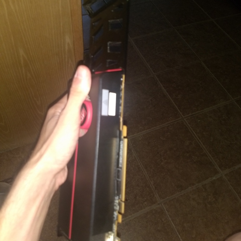Dell ATI Radeon - Picture 8 of 8